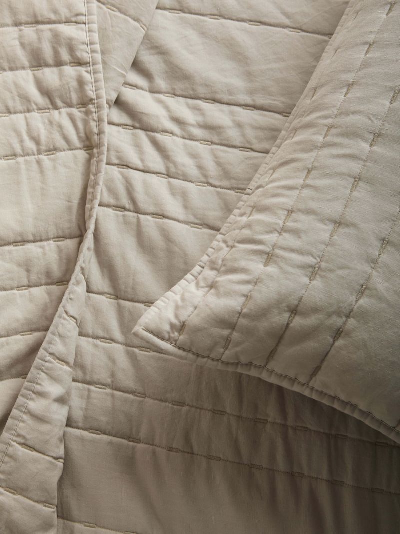 Kemble Silver Linen & Cotton Quilt