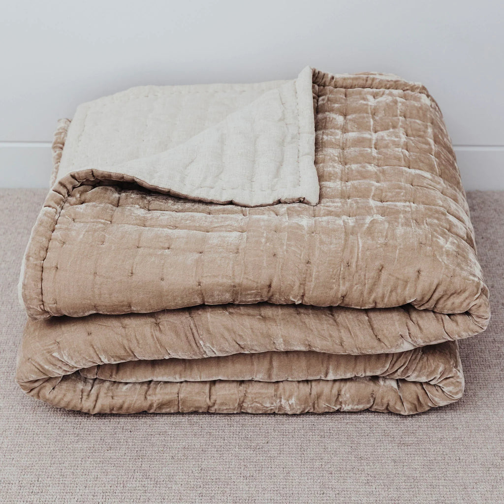 Allure Silk Velvet & Linen Quilt - Latte