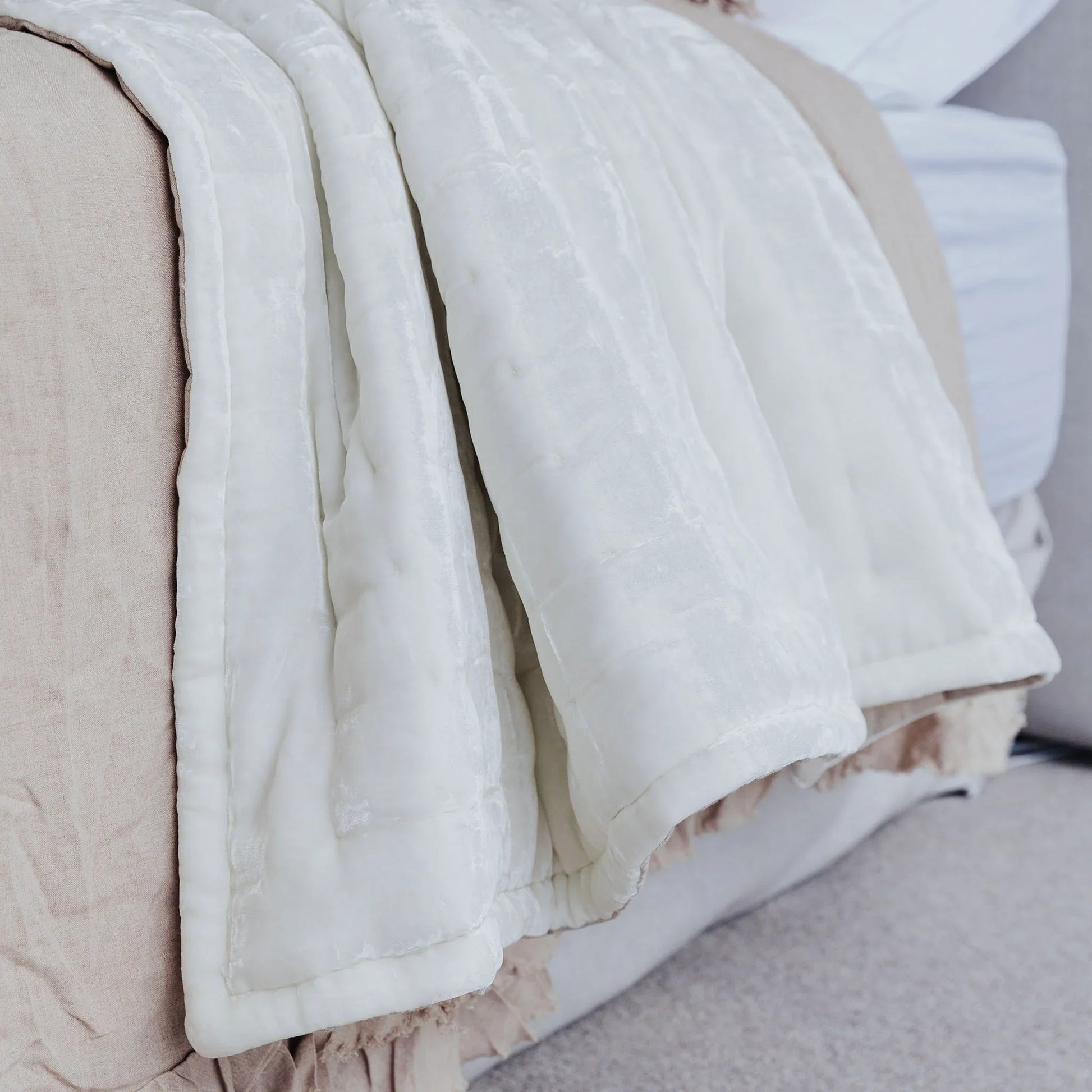 Tempt Silk Velvet Throw in Snow White