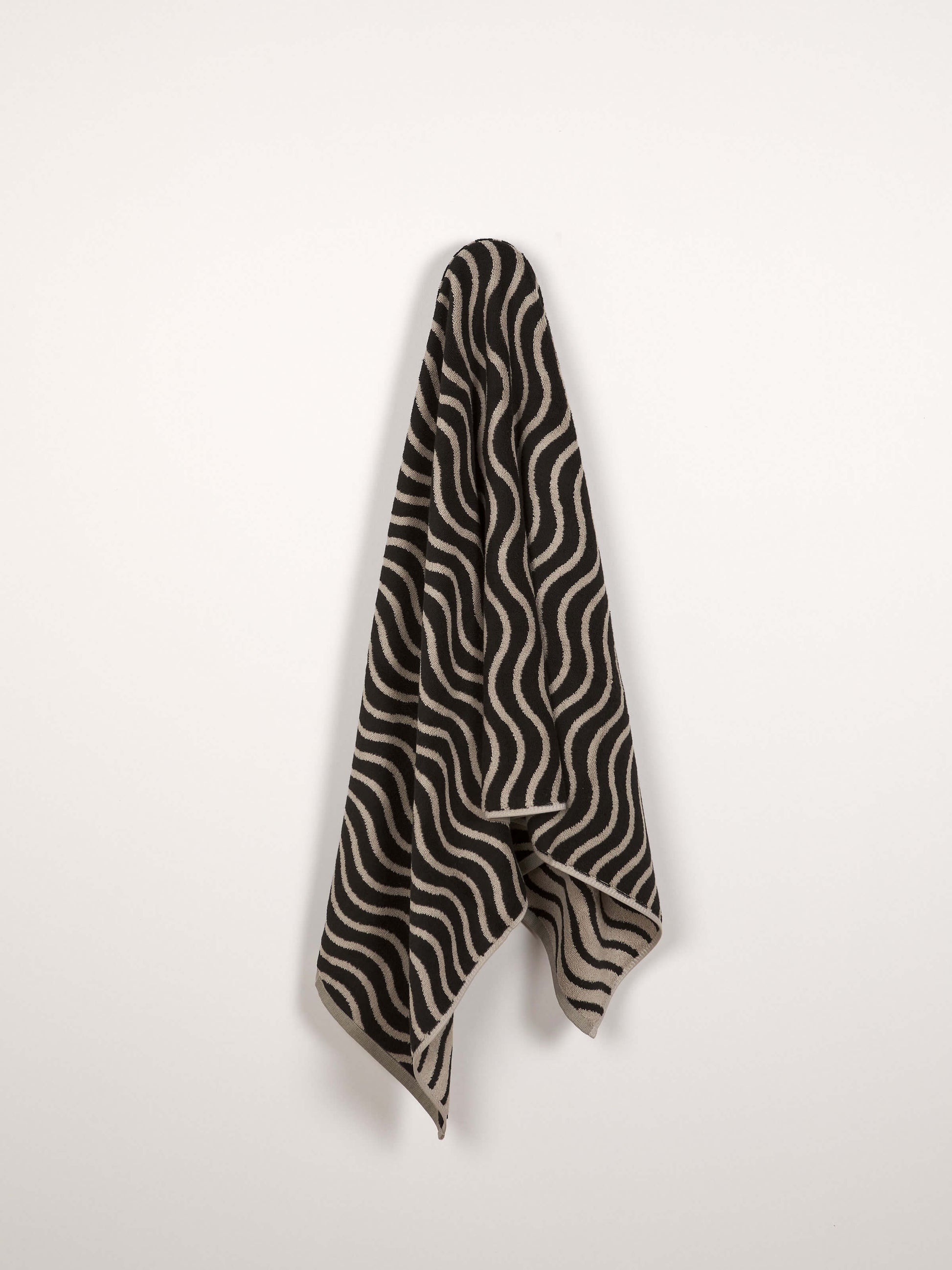 Wave Noir Towels