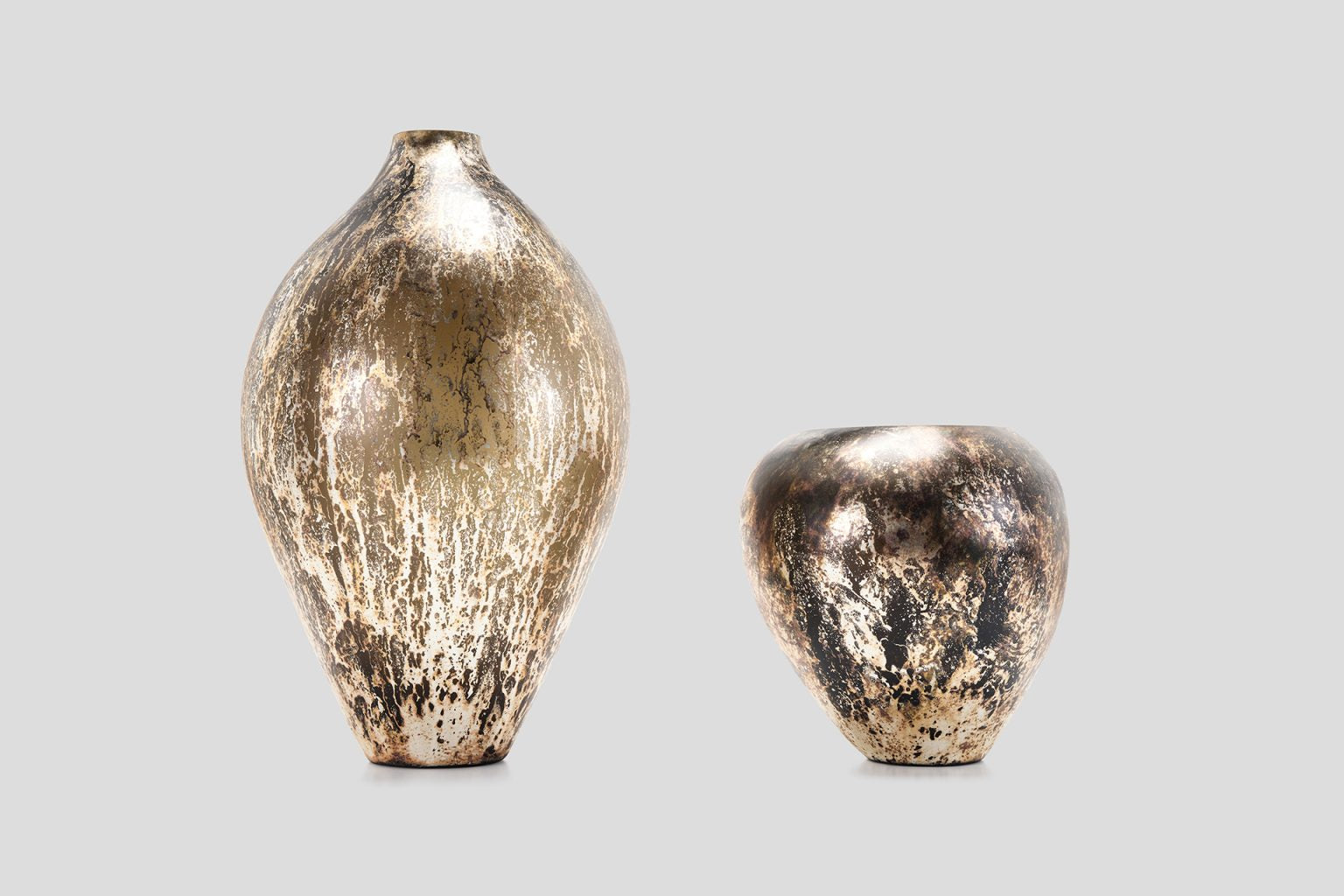 Pharoh Vase Carbon Gold