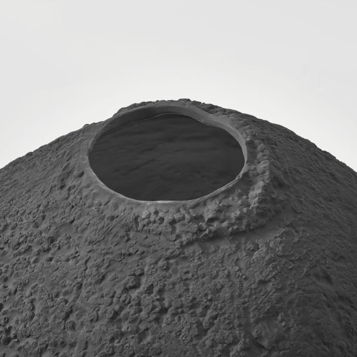 Urchin Vase Bitumen