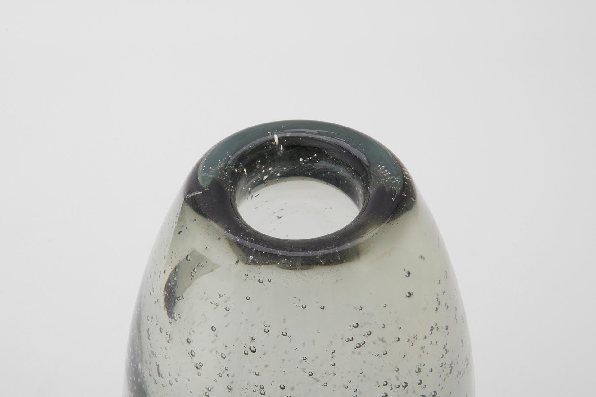 Seed Vase in Pebble Grey