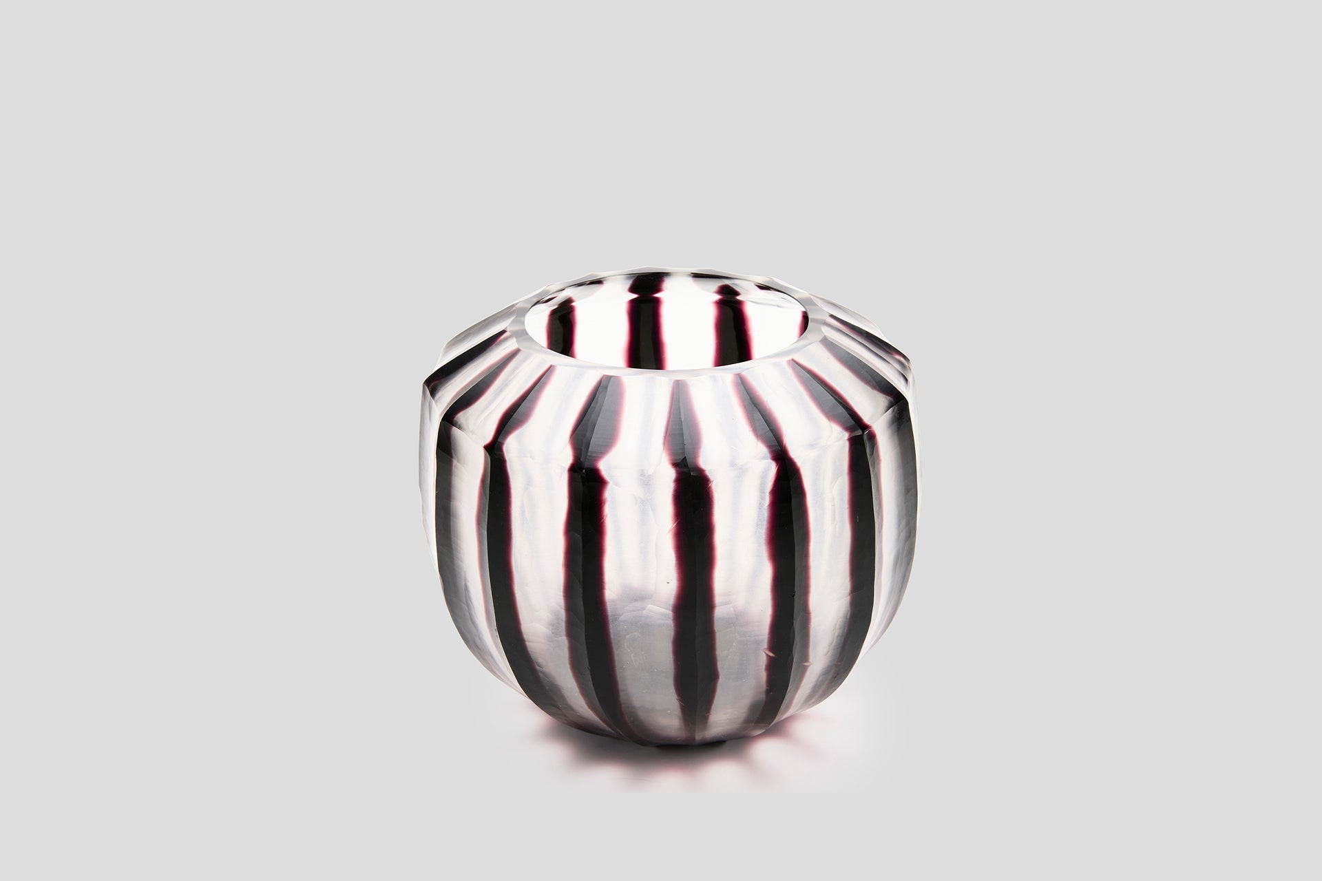 Banda Vase Garnet