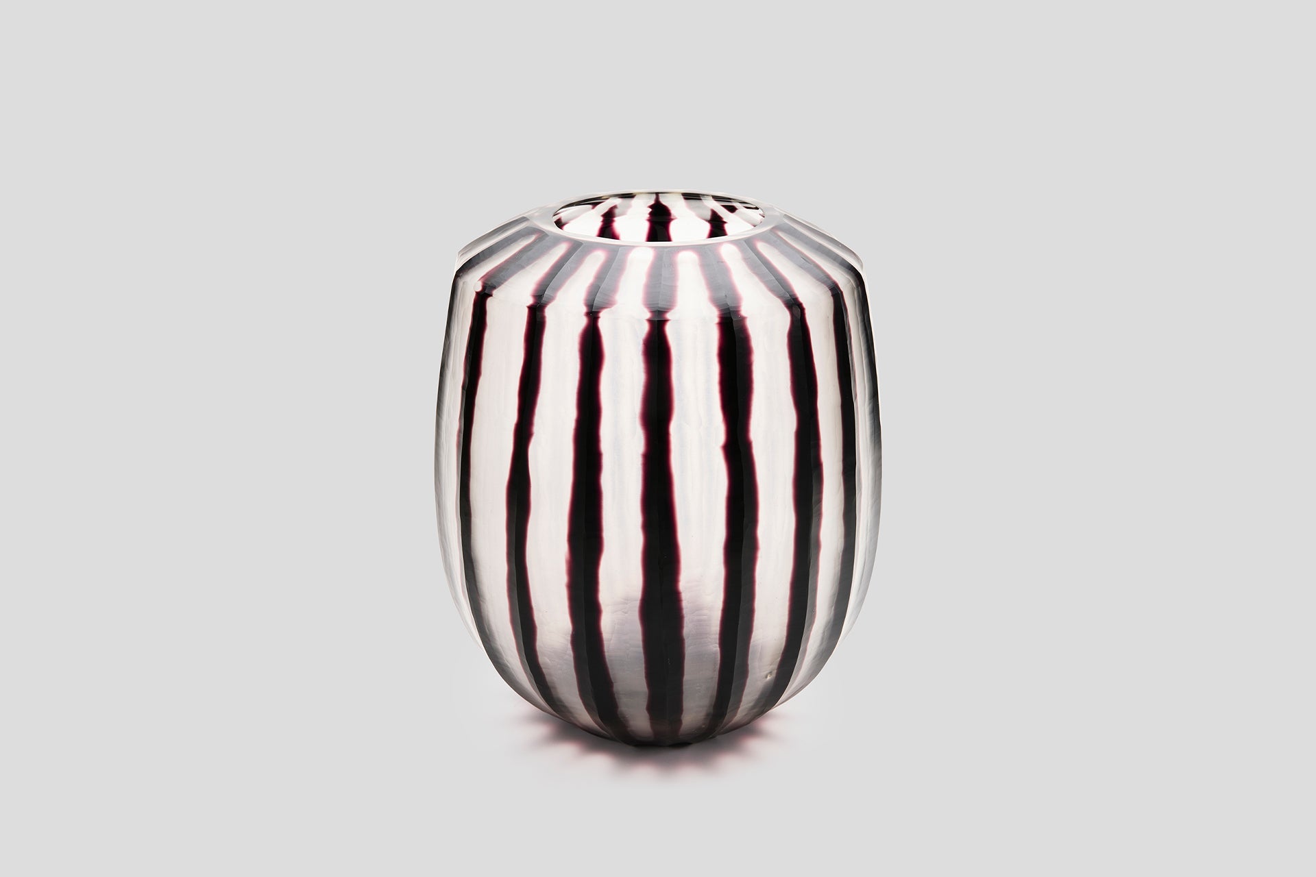 Banda Vase Garnet