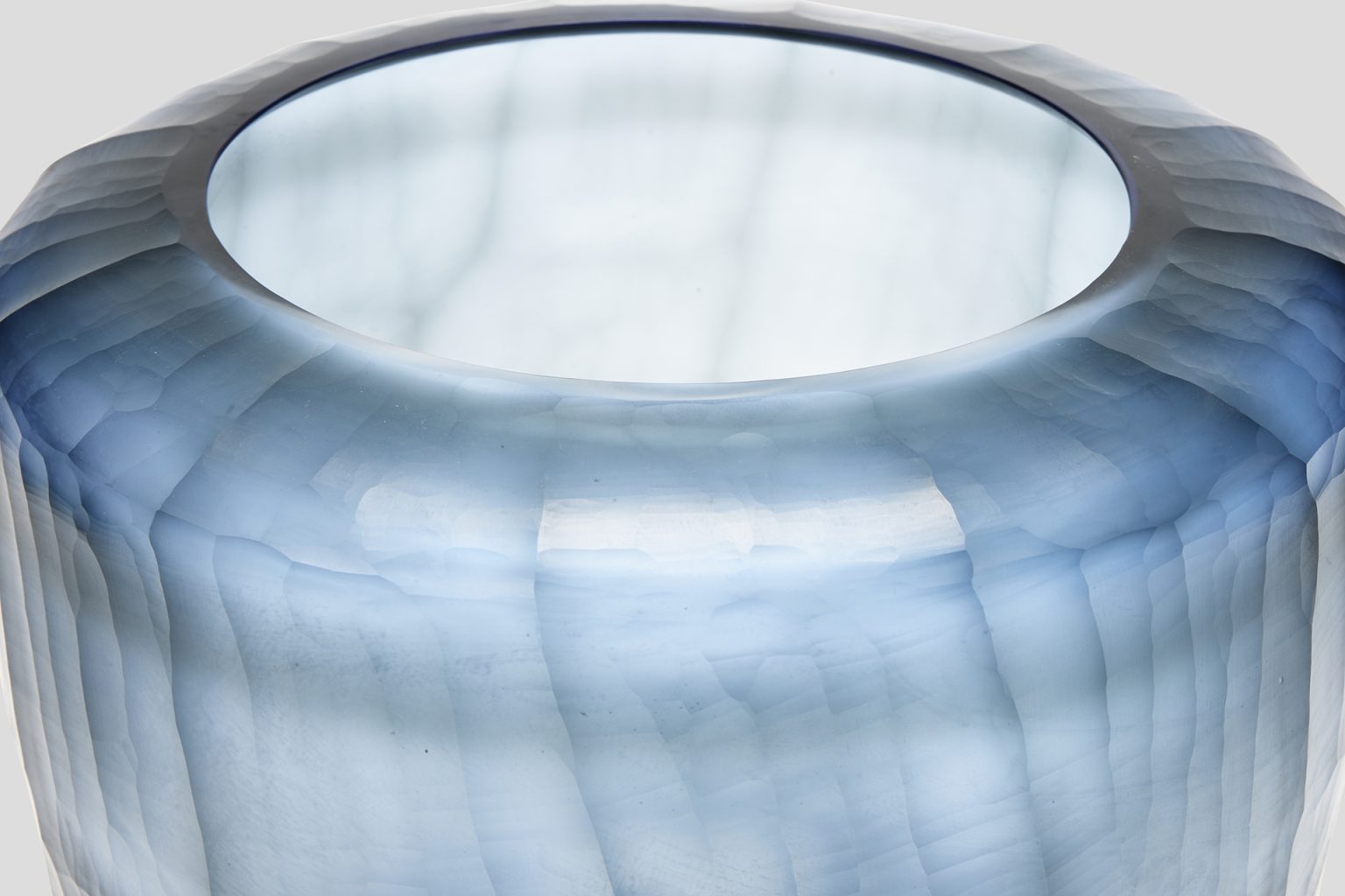 Gelata Vase Pacific