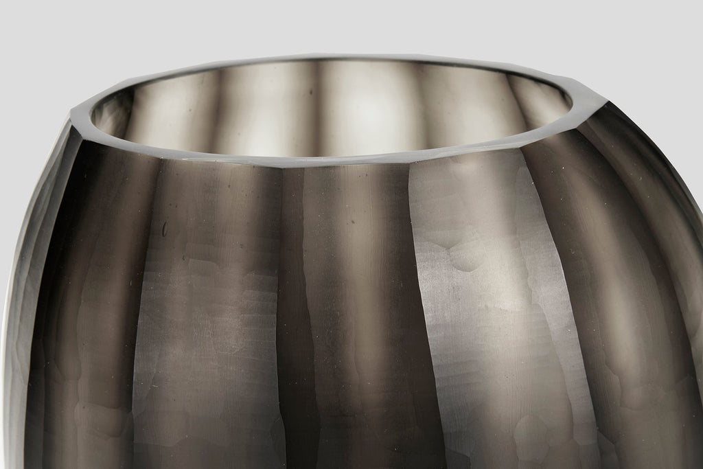 Aura Vase Smoke
