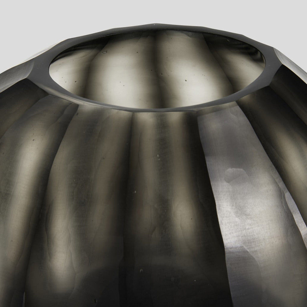 Aura Vase Smoke