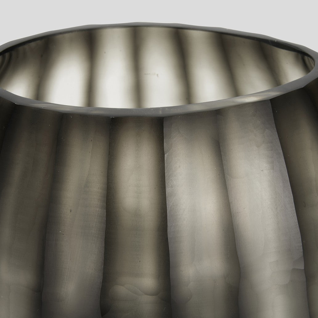 Aura Vase Smoke