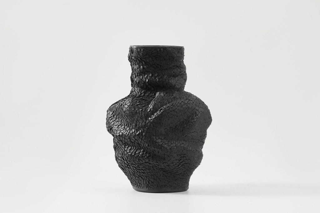 Alysium Vase Medium Ebony