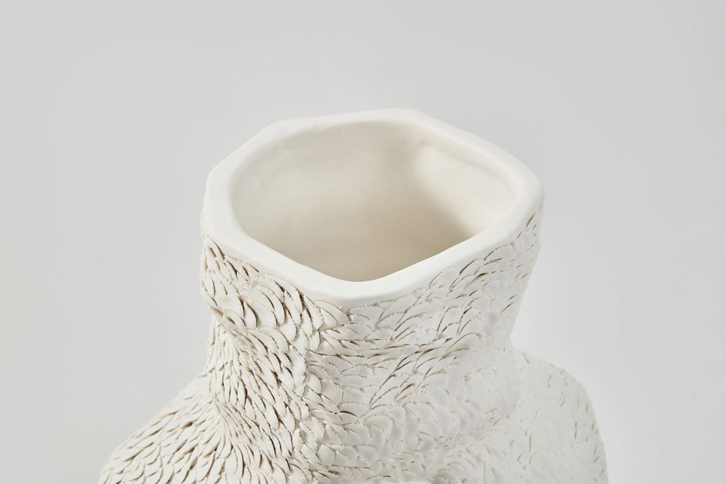 Alysium Vase Medium Ivory