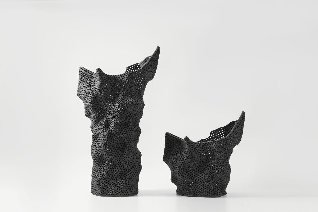 Corallia Vase Ebony