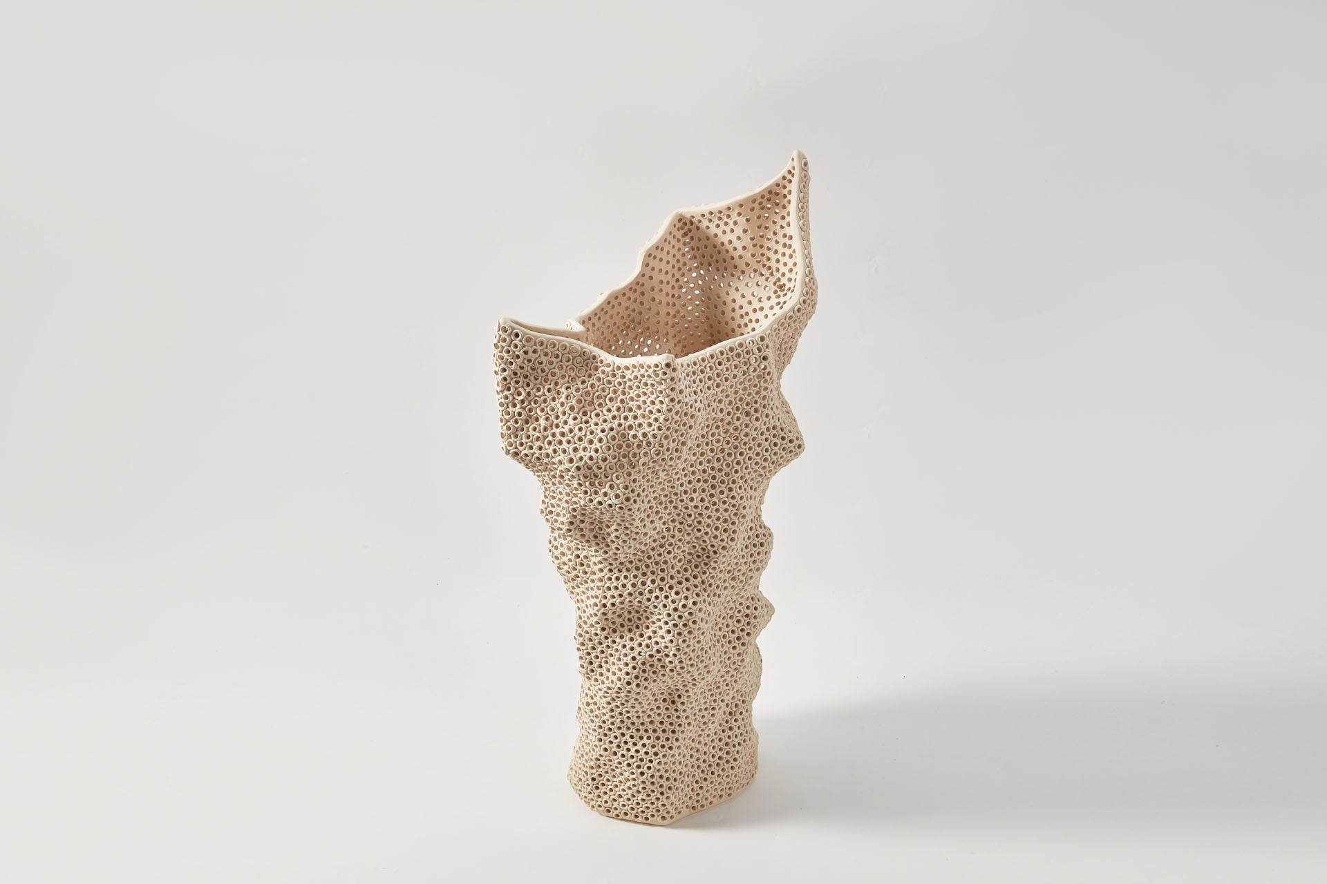 Corallia Vase Sand