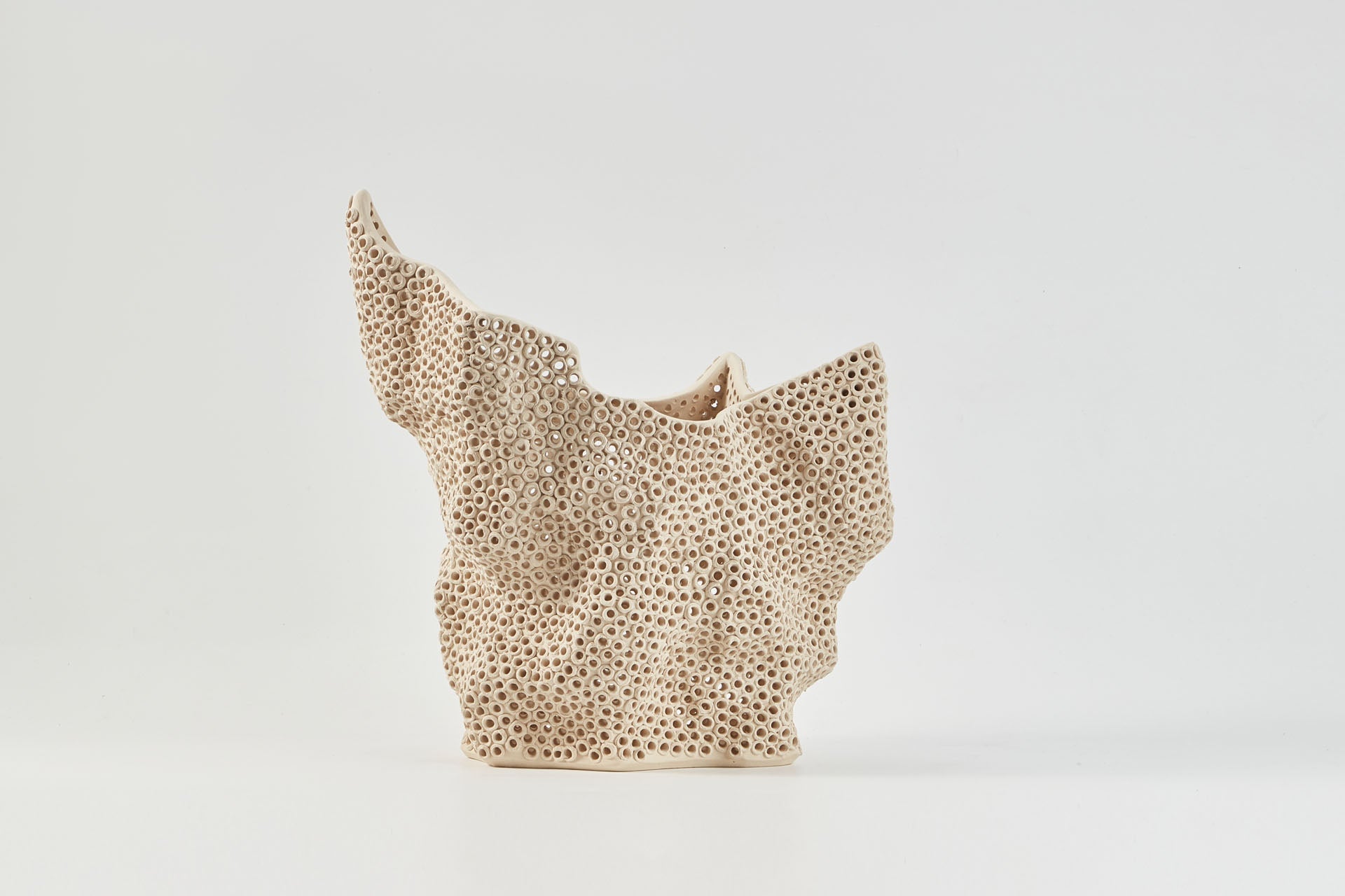 Corallia Vase Sand