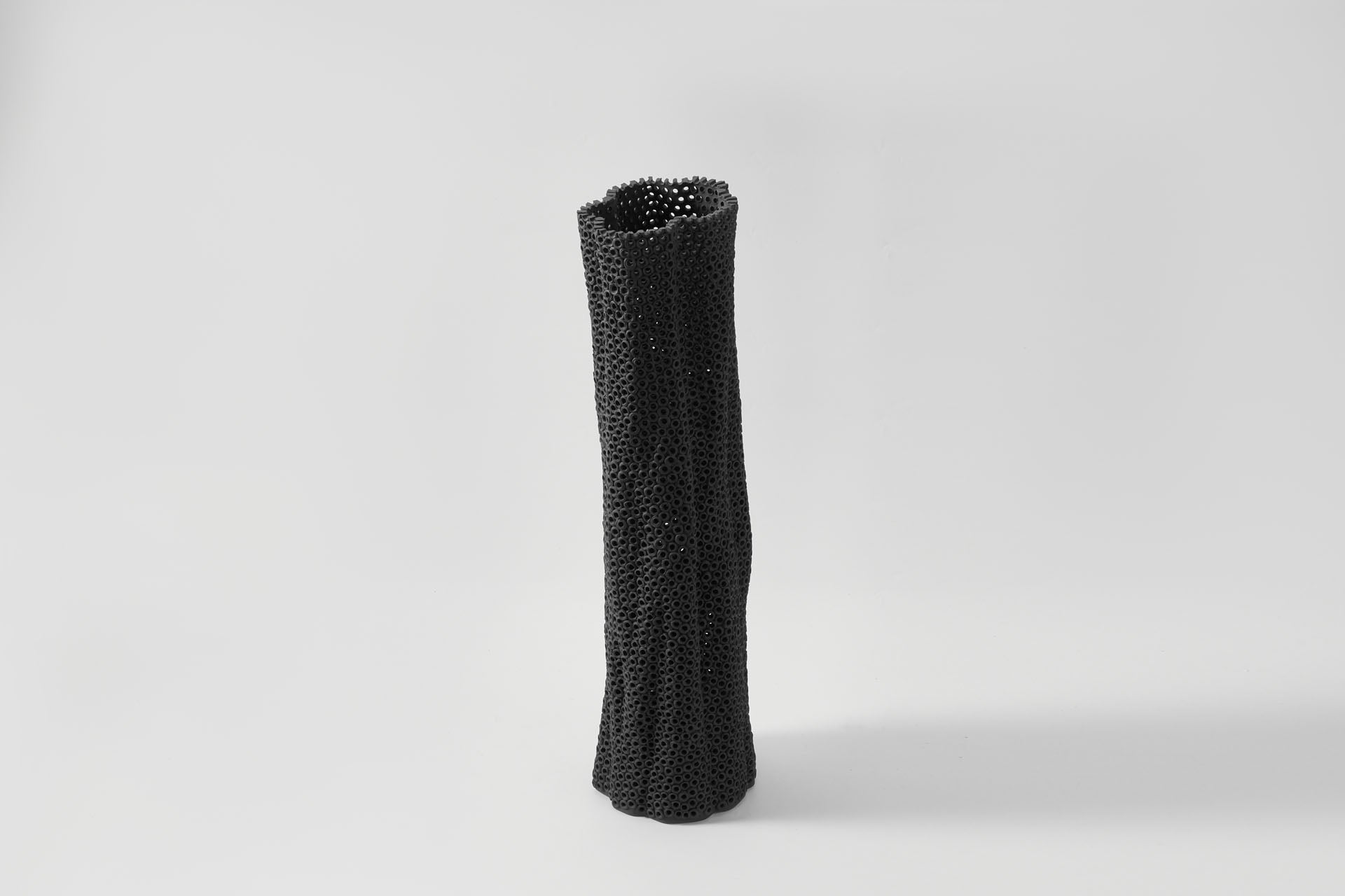 Coralite Vase Ebony
