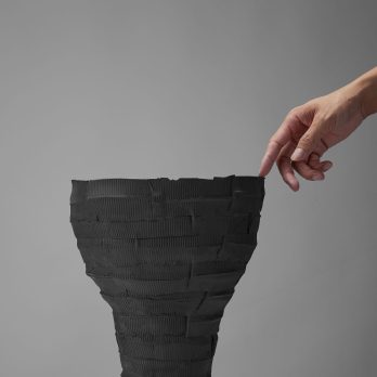 Ponderosa Vase Ebony