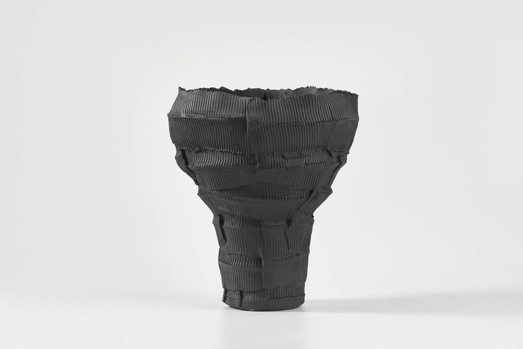 Ponderosa Vase Ebony