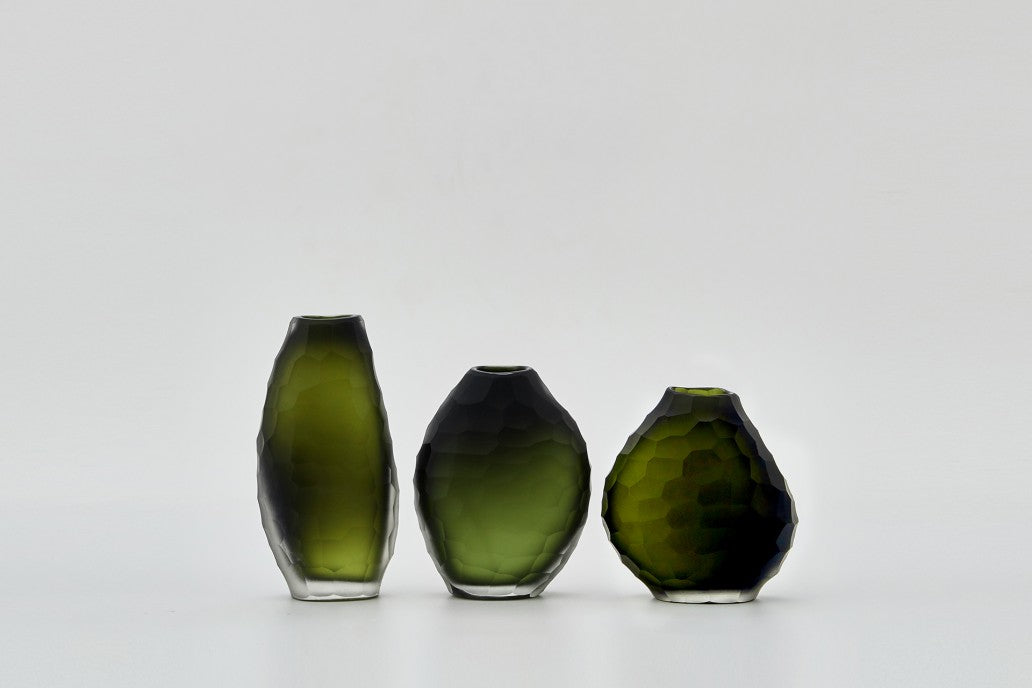 Calypso Vase in Olivine