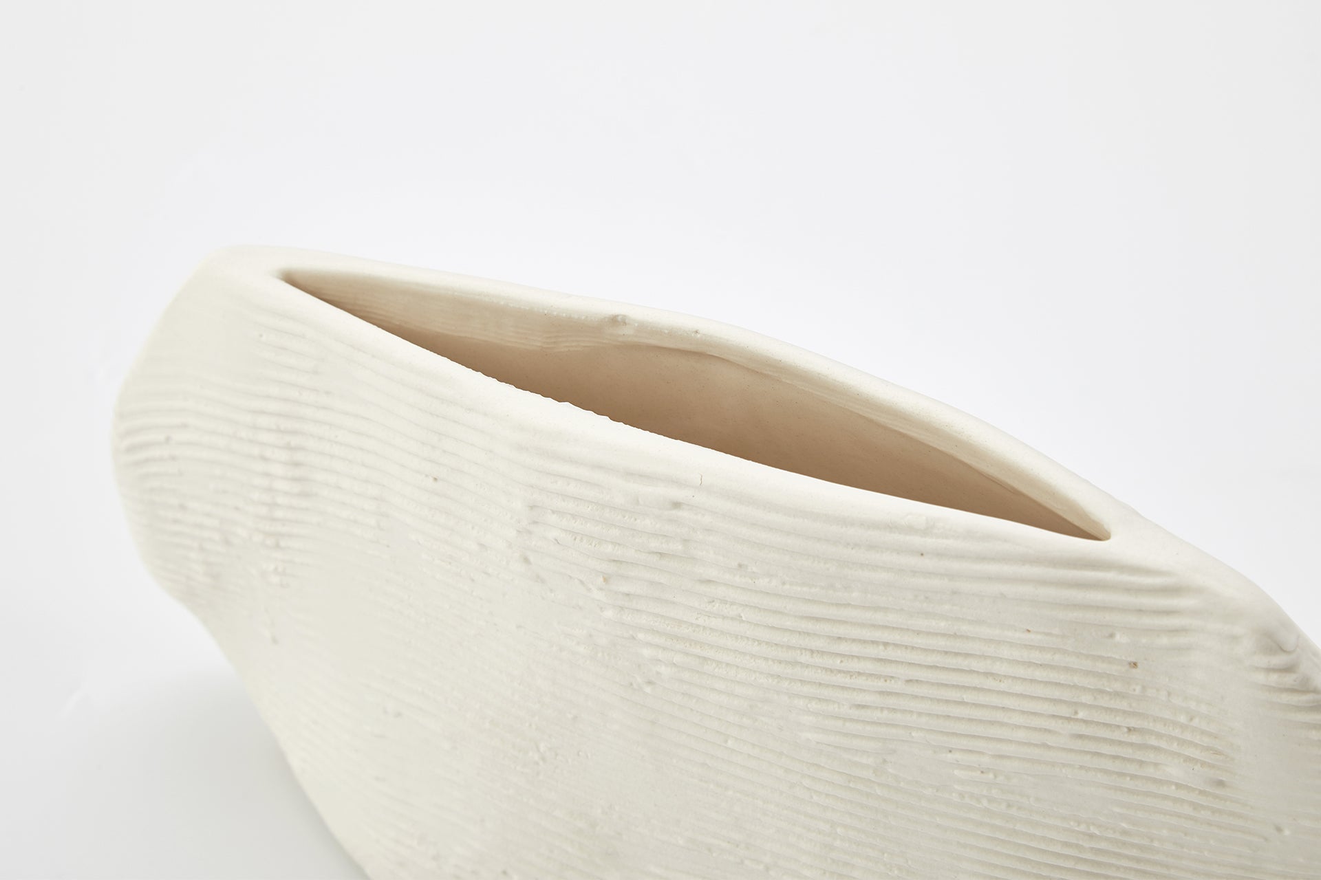 Chalk Vase in Ivory