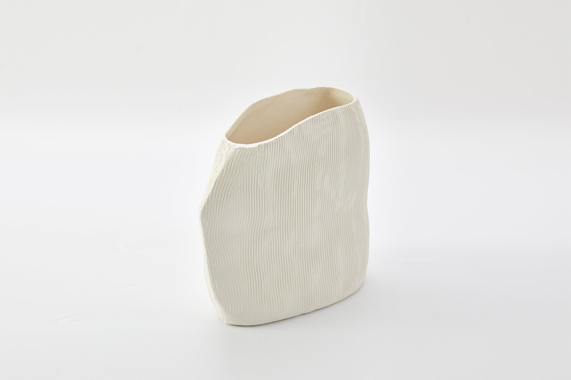 Chalk Vase in Ivory