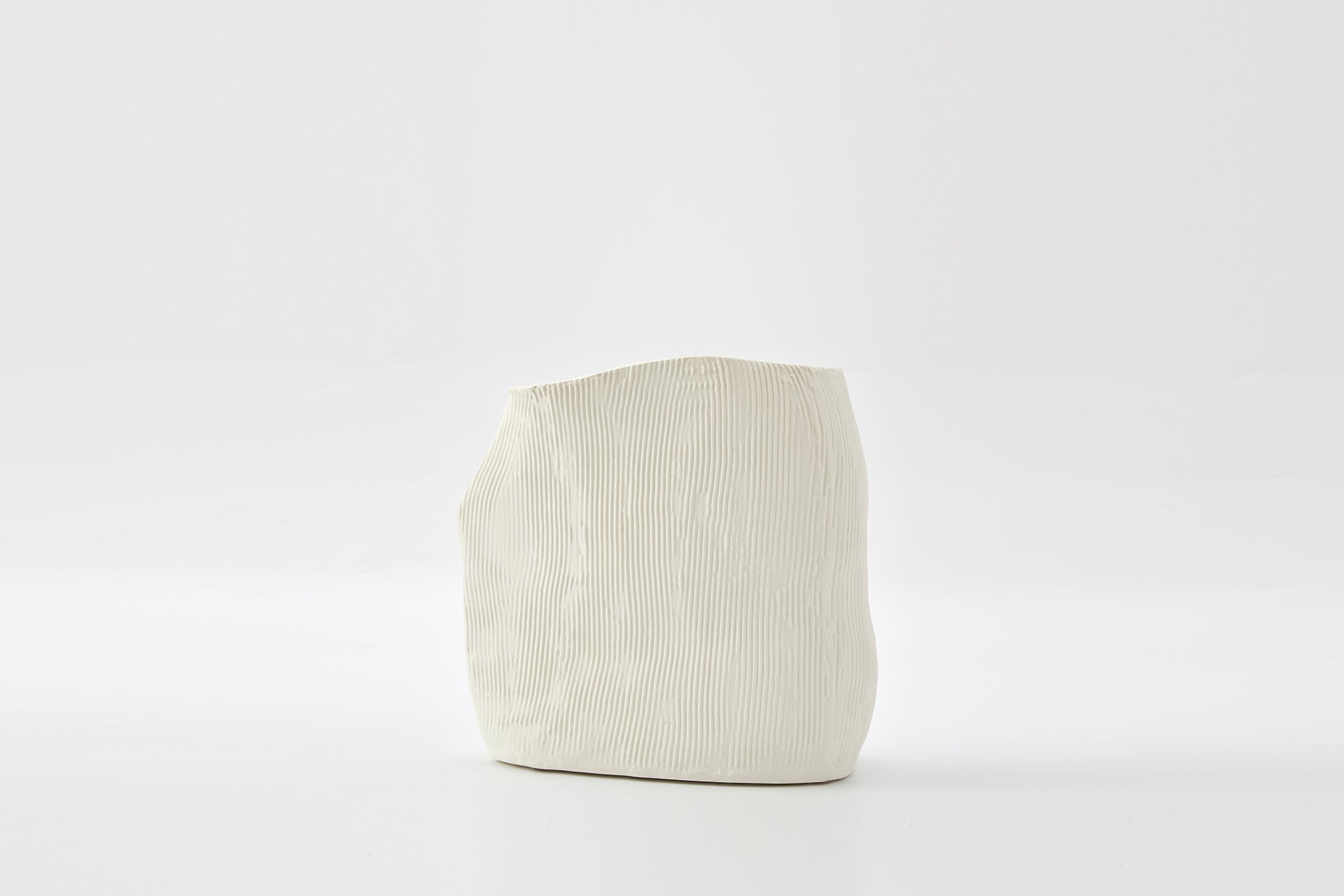 Chalk Vase in Ivory