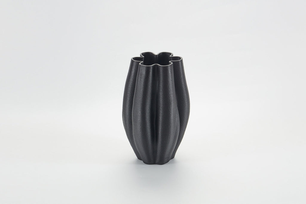 La Mer Vase in Ebony