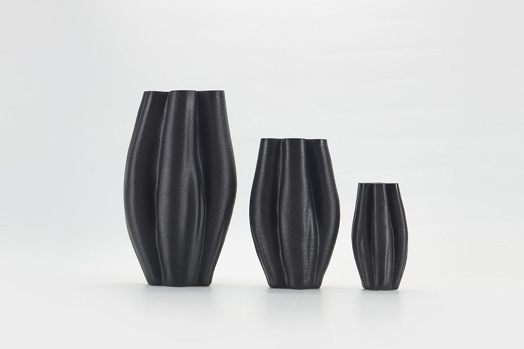 La Mer Vase in Ebony