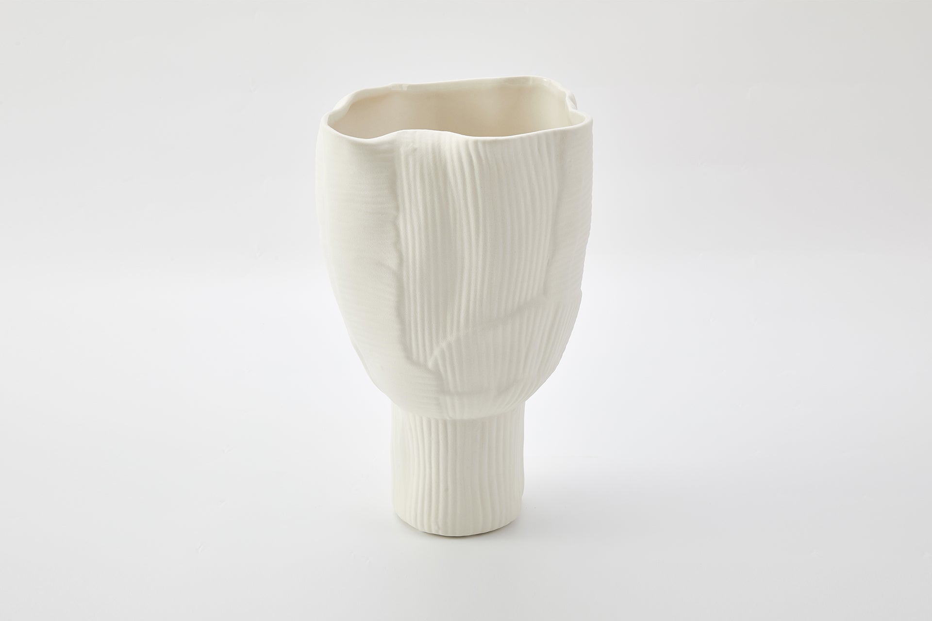 Umi Vase Ivory
