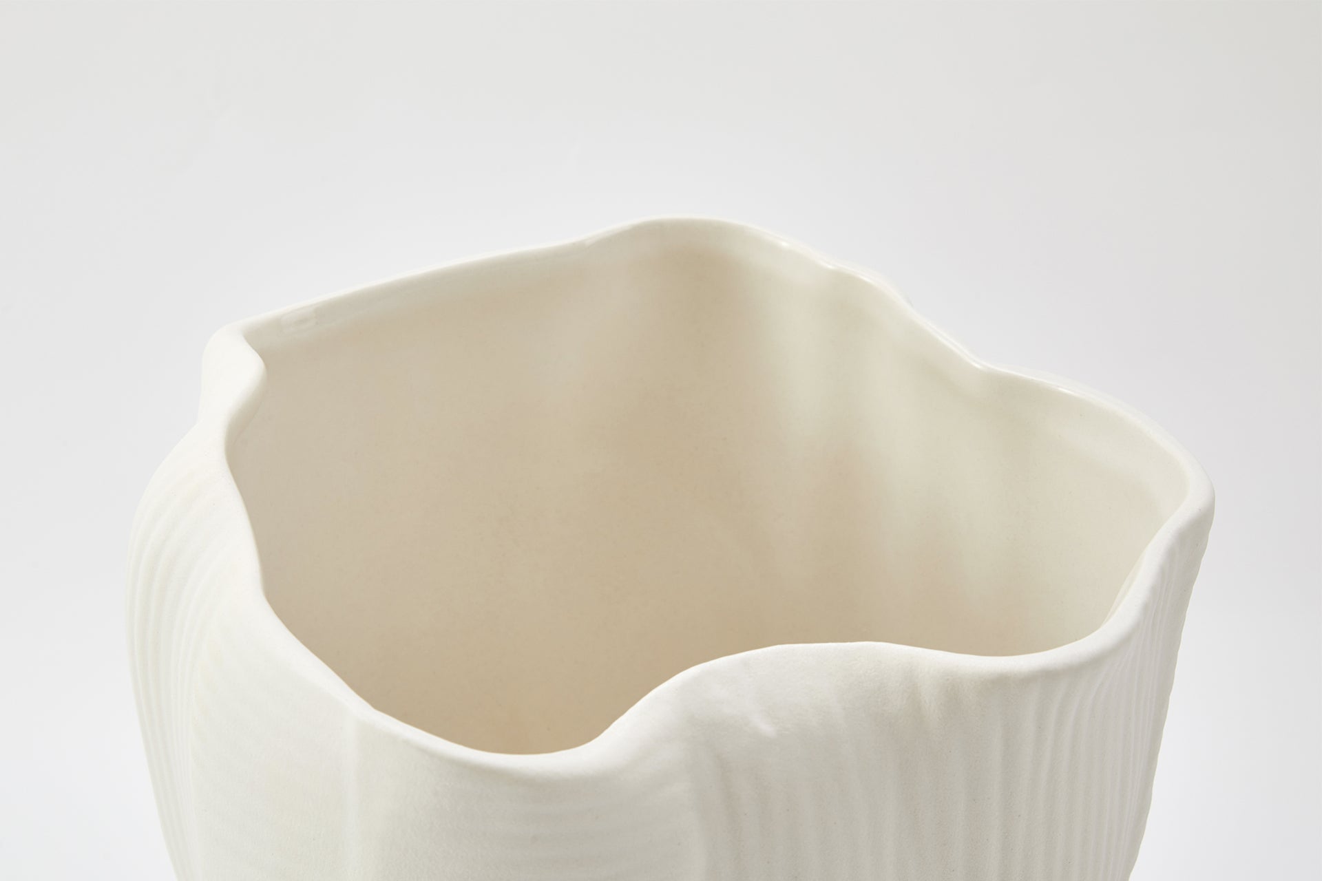 Umi Vase Ivory